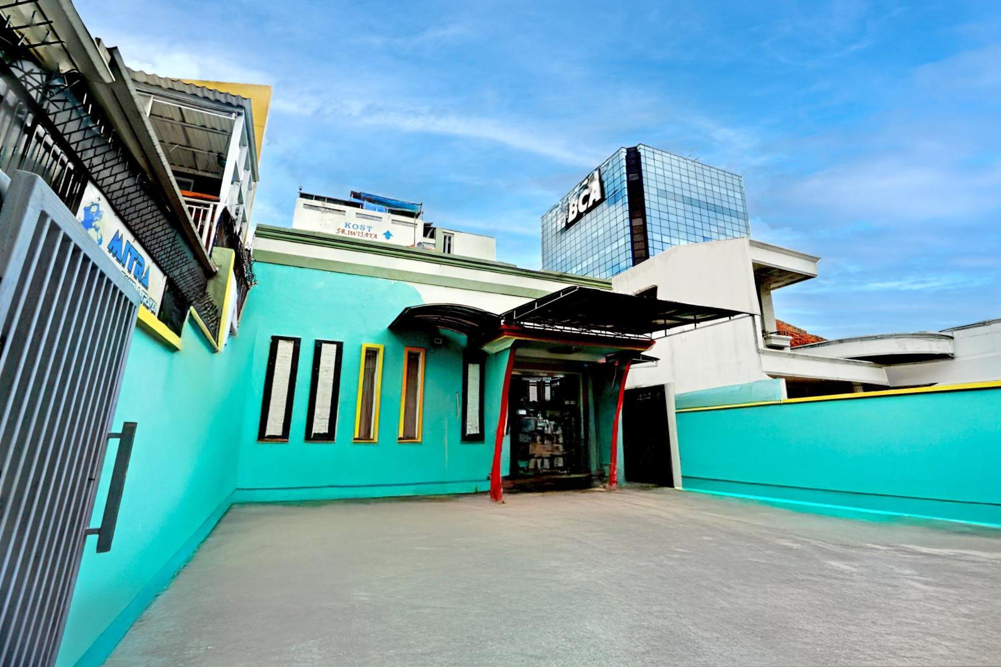 Hotel O Tegalsari Near Tunjungan Plaza Surabaya Exterior foto